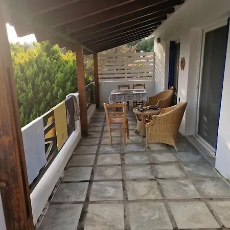 Panorama With Pool And Access *